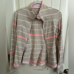 Lululemon define jacket size 6